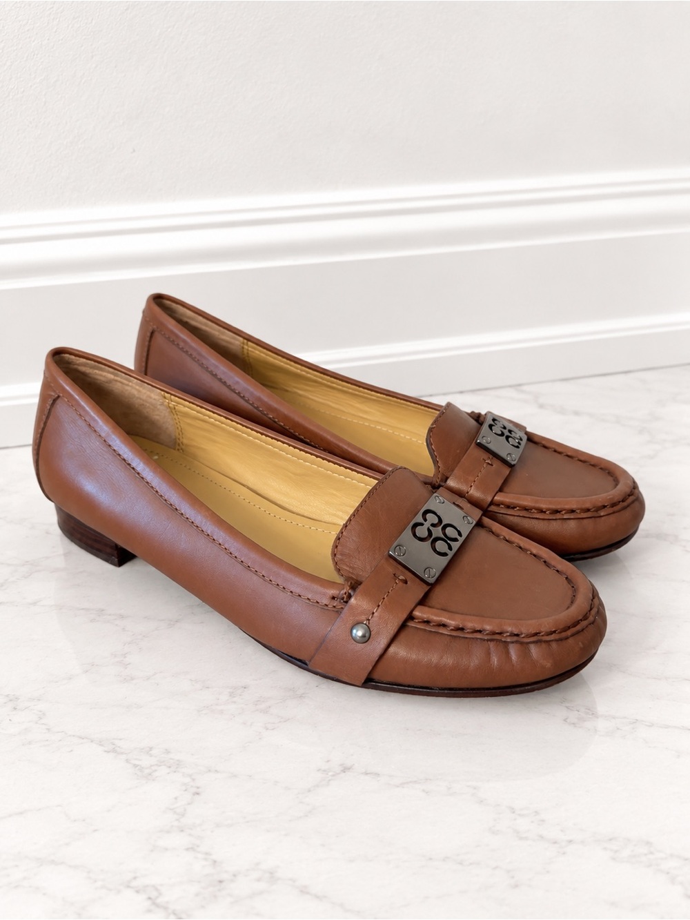 Coach Elan Saddle Brown Leather Loafers Gunmetal Logo Flats 8B